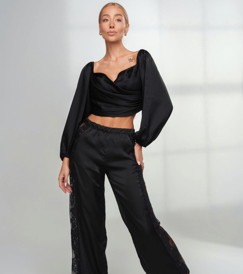 Palaidinės priekinis vaizdas ant modelio